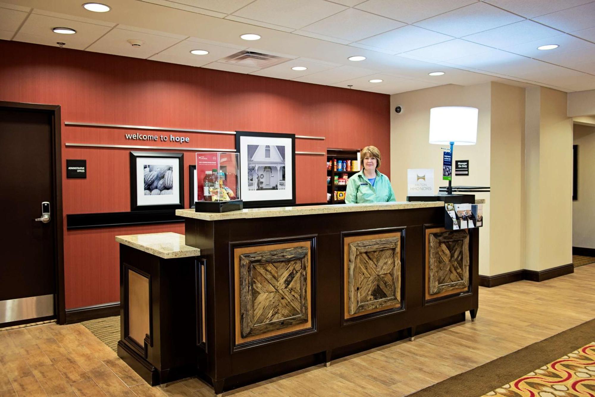 Hampton Inn And Suites Hope Екстериор снимка